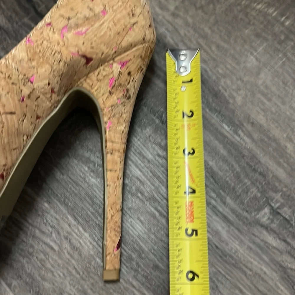Platform Heels - Picture 6 of 7